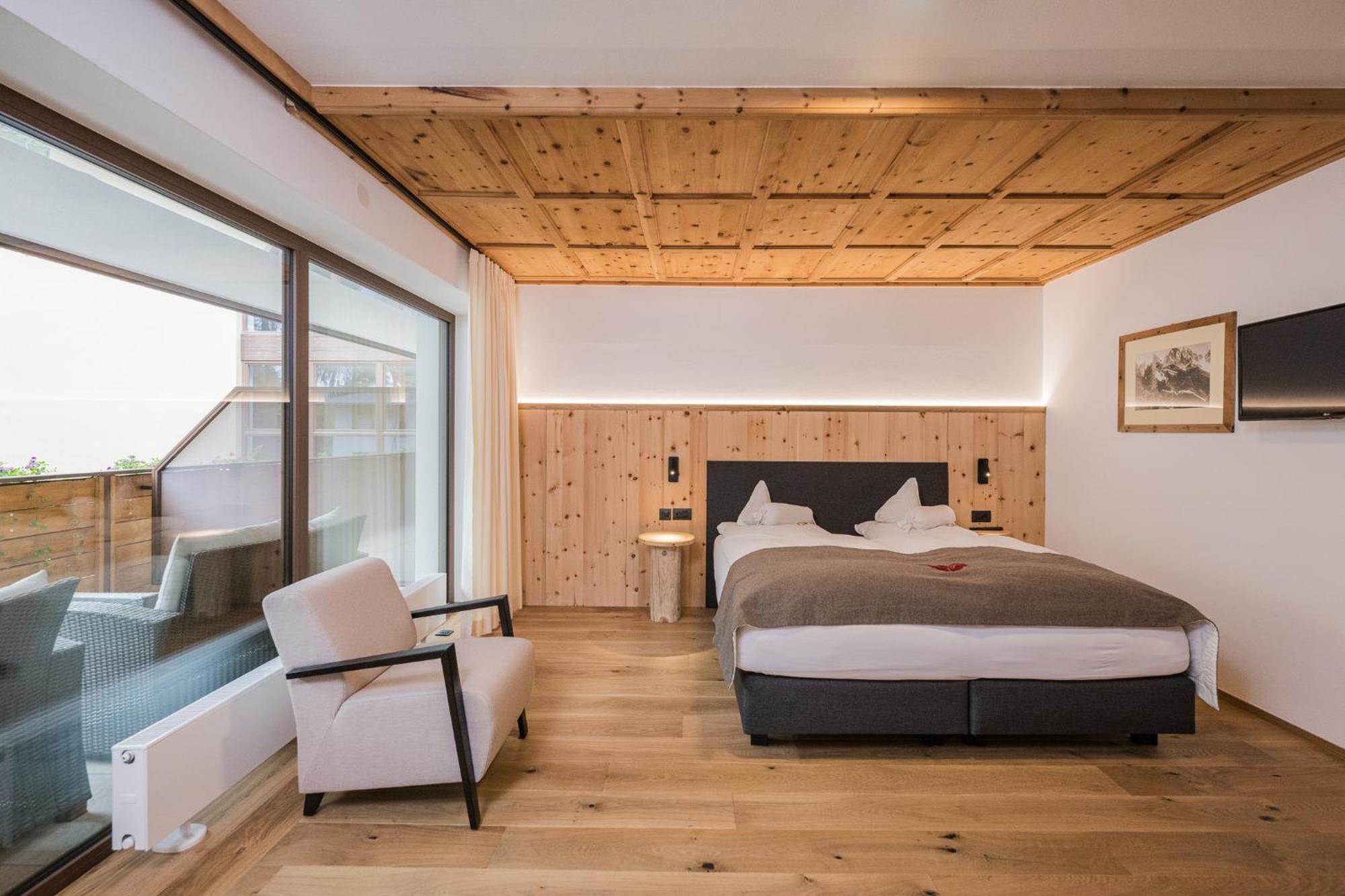 Alpenwellnesshotel St. Veit Sexten Exterior foto