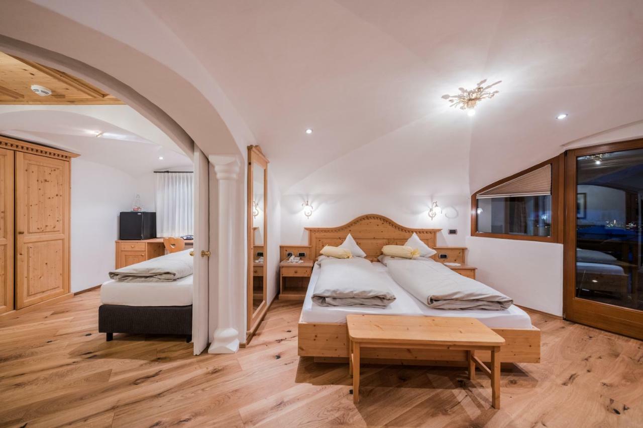 Alpenwellnesshotel St. Veit Sexten Exterior foto